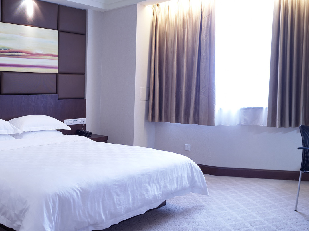 希岸酒店（广州北京路步行街农讲所地铁站店）主图