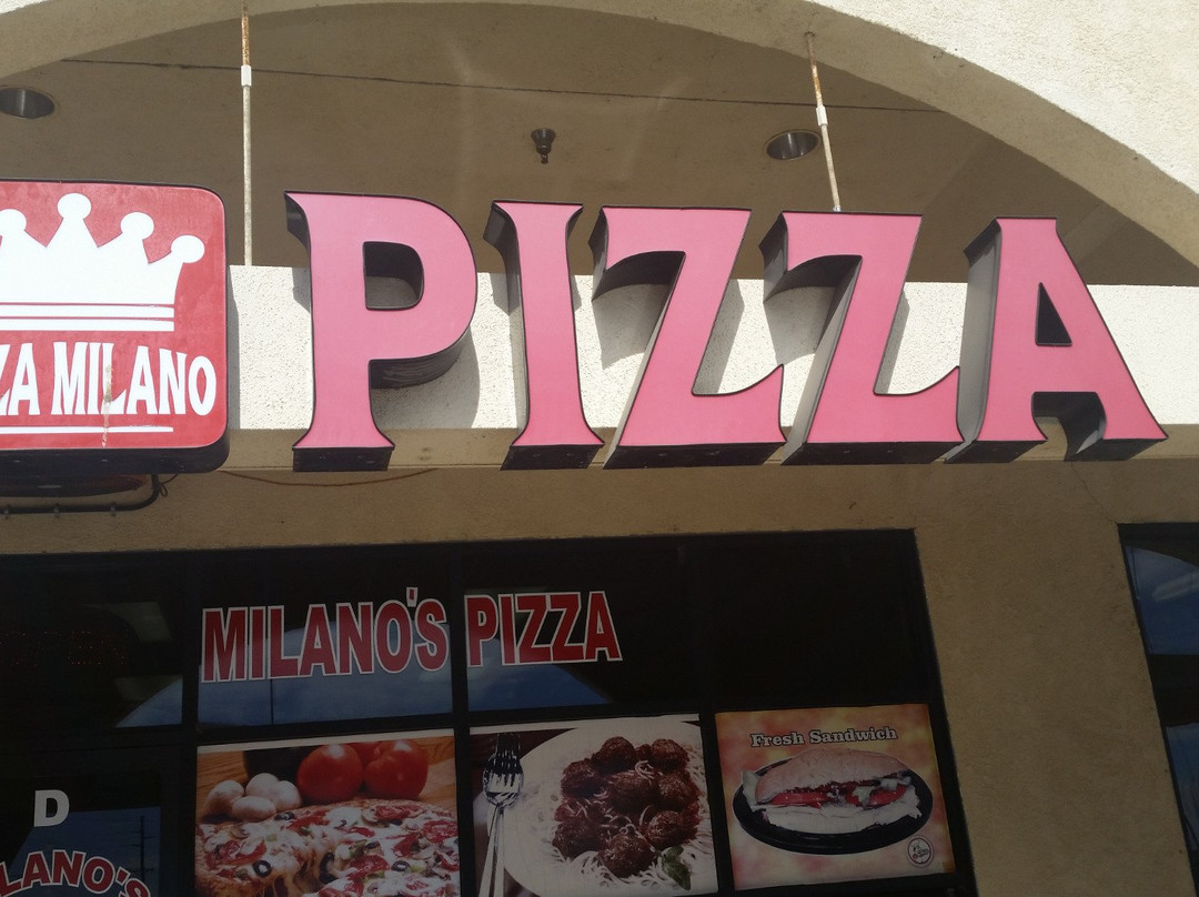 Mecca餐馆和美食-Milano's Pizza