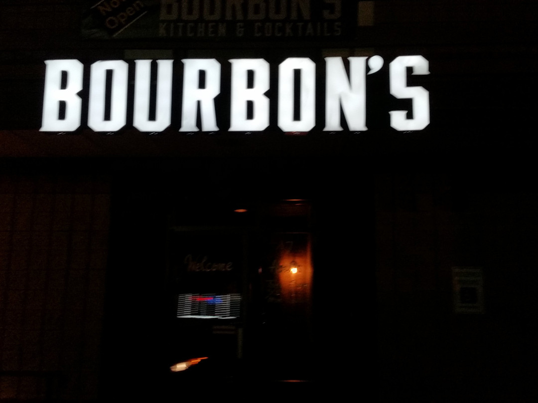 弗雷明汉餐馆和美食-Bourbon's Kitchen & Cocktails