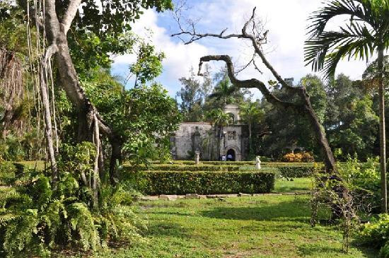 The Ancient Spanish Monastery-北迈阿密海滩必去景点