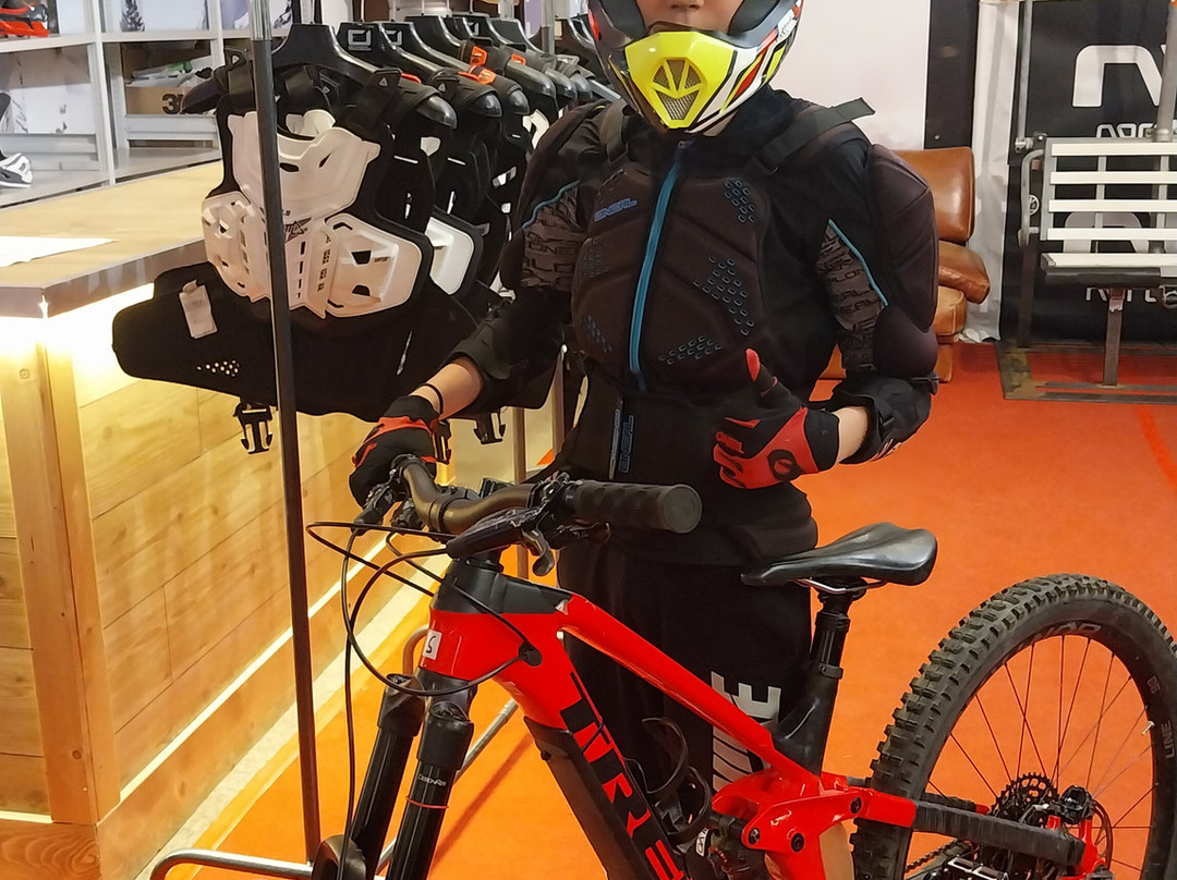 Centro Bike Val di Sole-Commezzadura必去景点