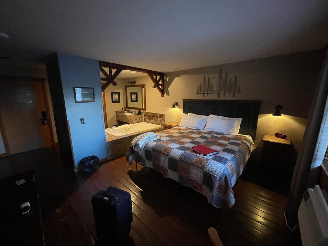 Sumas Mountain Lodge主图