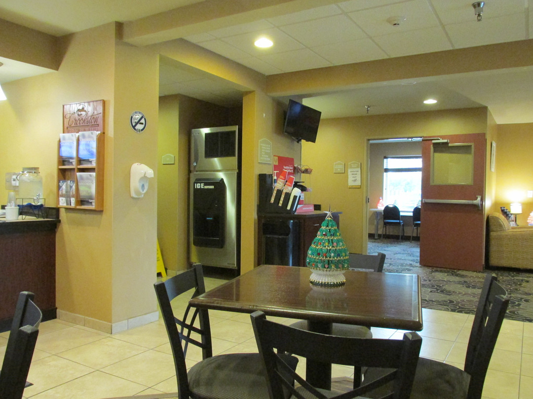 Amerivu Inn & Suites - Crookston主图