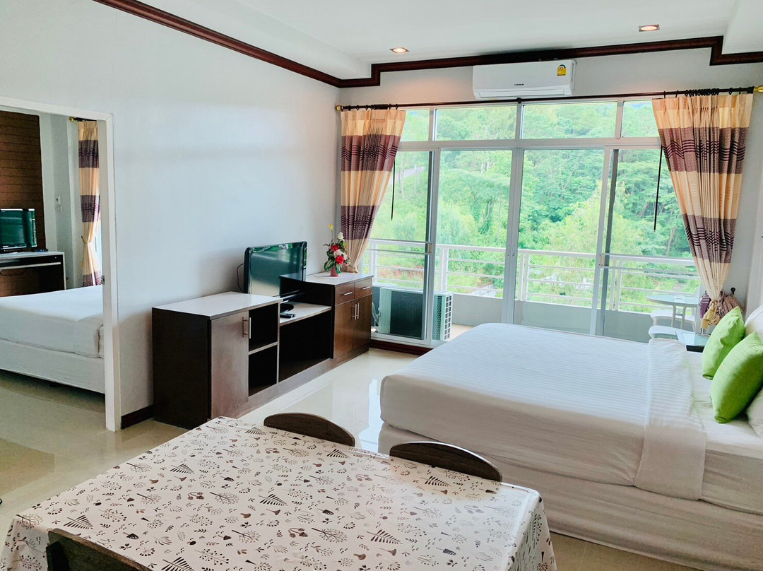 微风山坡度假村主图