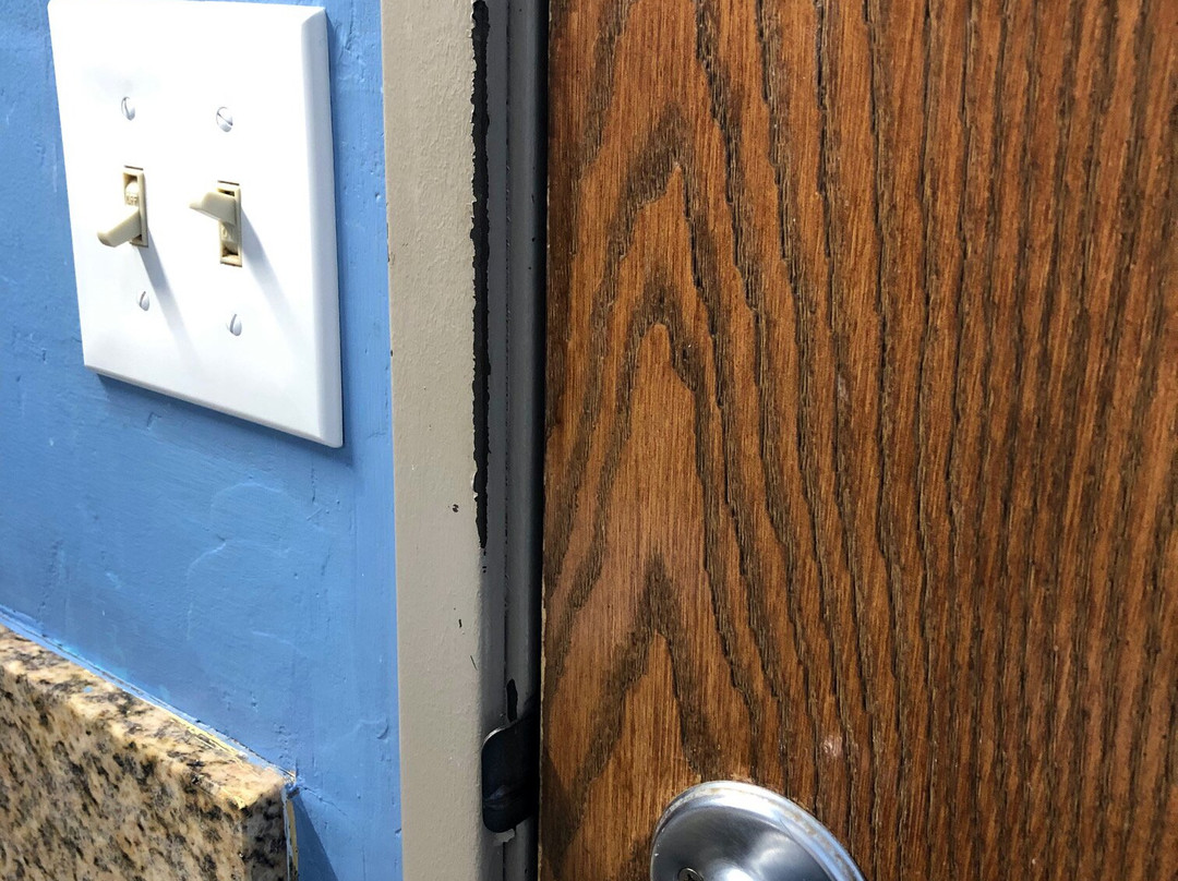 托灵顿戴斯酒店主图