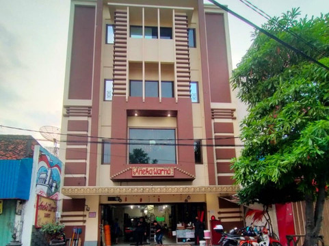 Aneka Warna Karpet-泗水必去景点