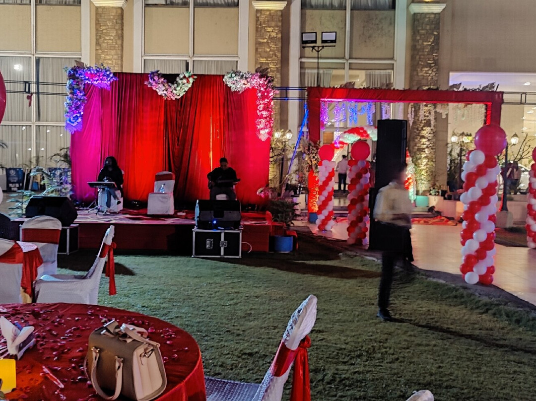 The Roman Park主图