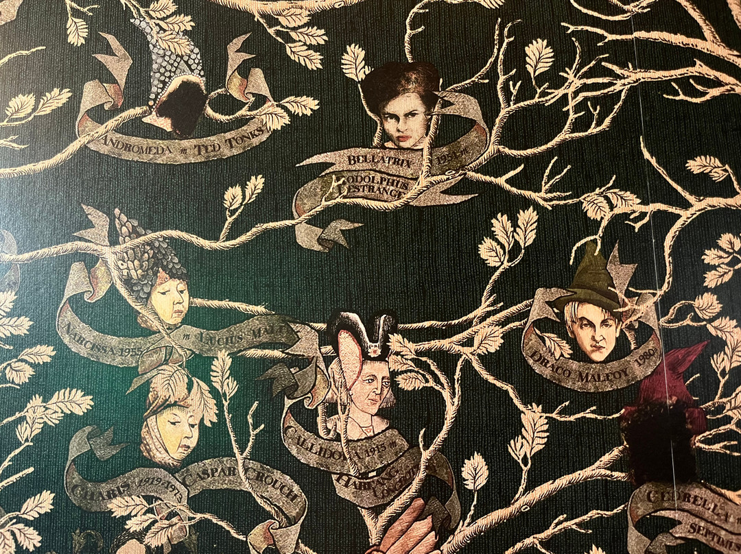 Dirty Bottles Hotel主图