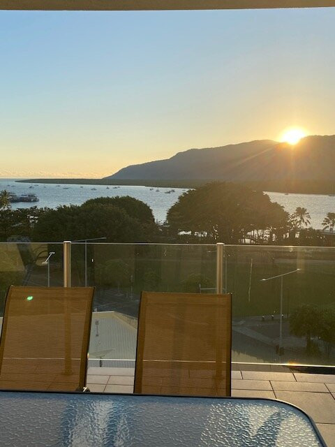 杰克纽厄尔假日公寓式酒店主图