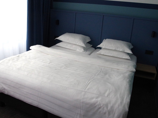 中央广场酒店主图