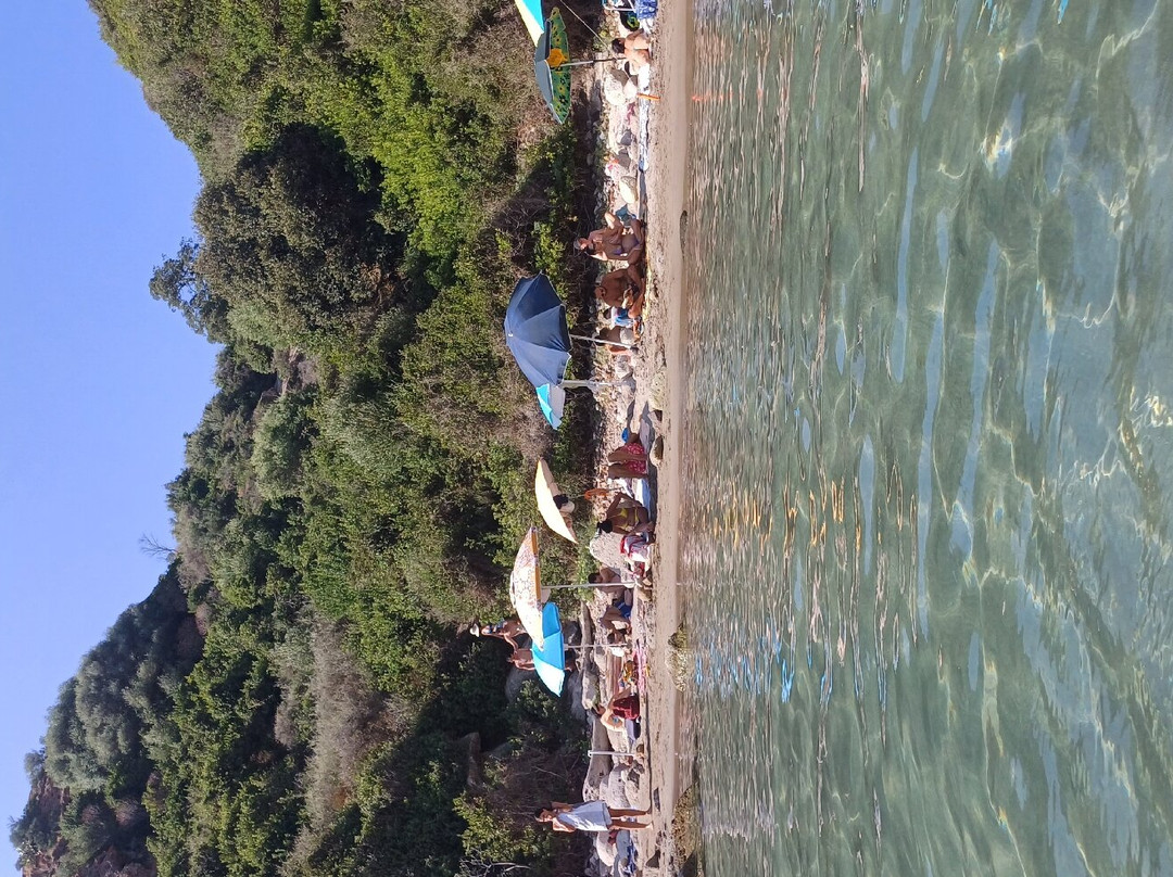 Spiaggia Compoltitu-博萨必去景点