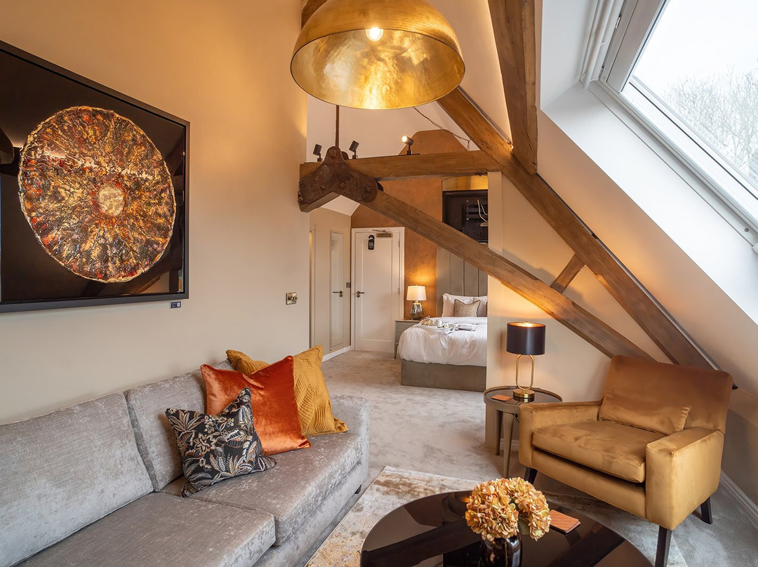 The Castle Hotel主图