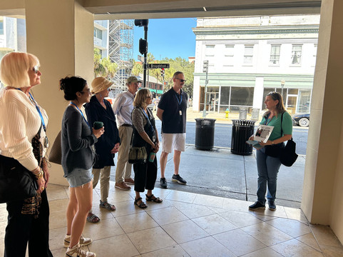 Hip to be Square Savannah Walking Tours-萨凡纳必去景点