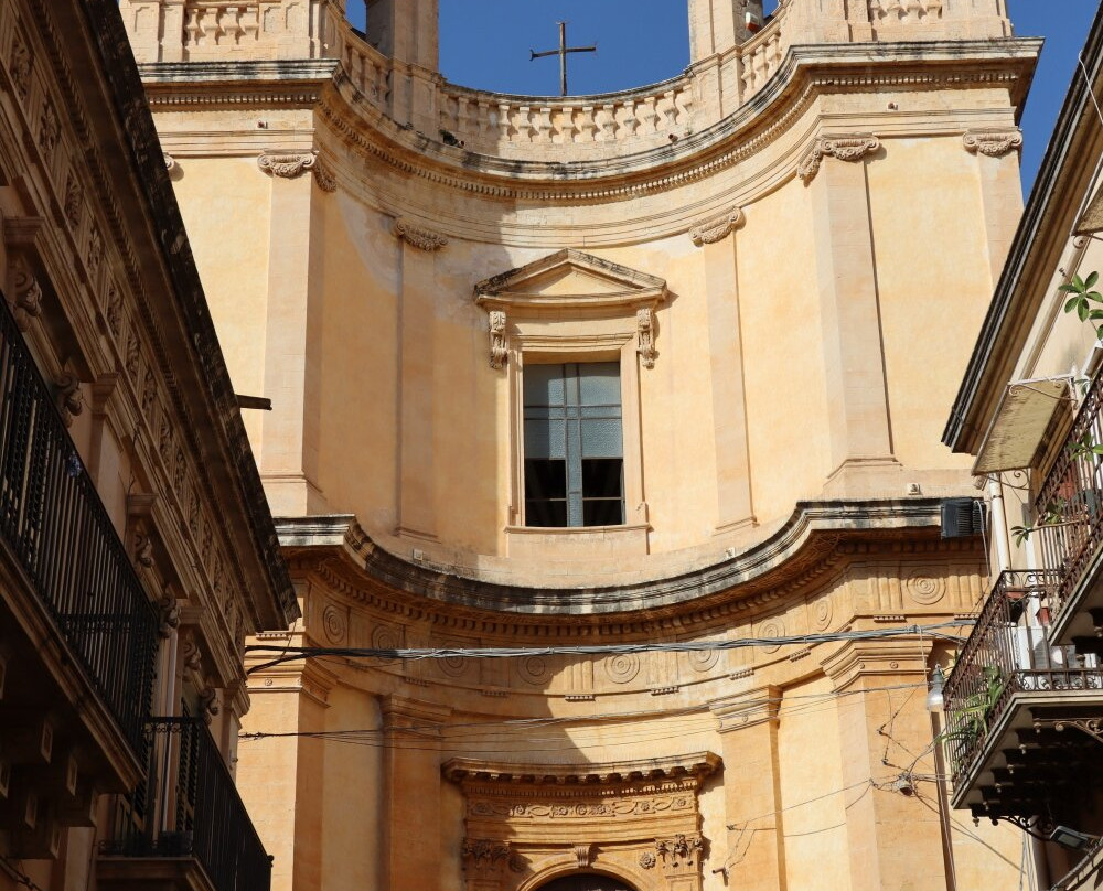 Chiesa di Montevergine景点图片