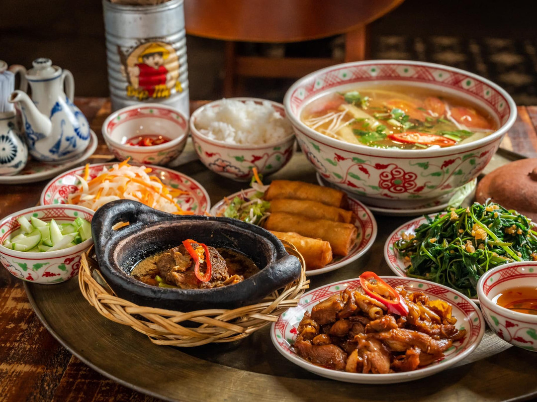 Bếp Mẹ Ỉn - Nha Trang