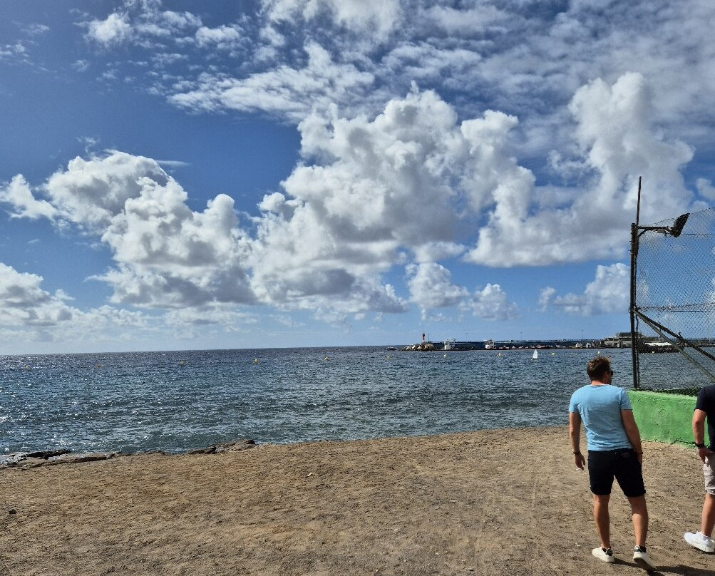 Playa De Los Tarajales-洛斯克里斯蒂亚诺斯必去景点