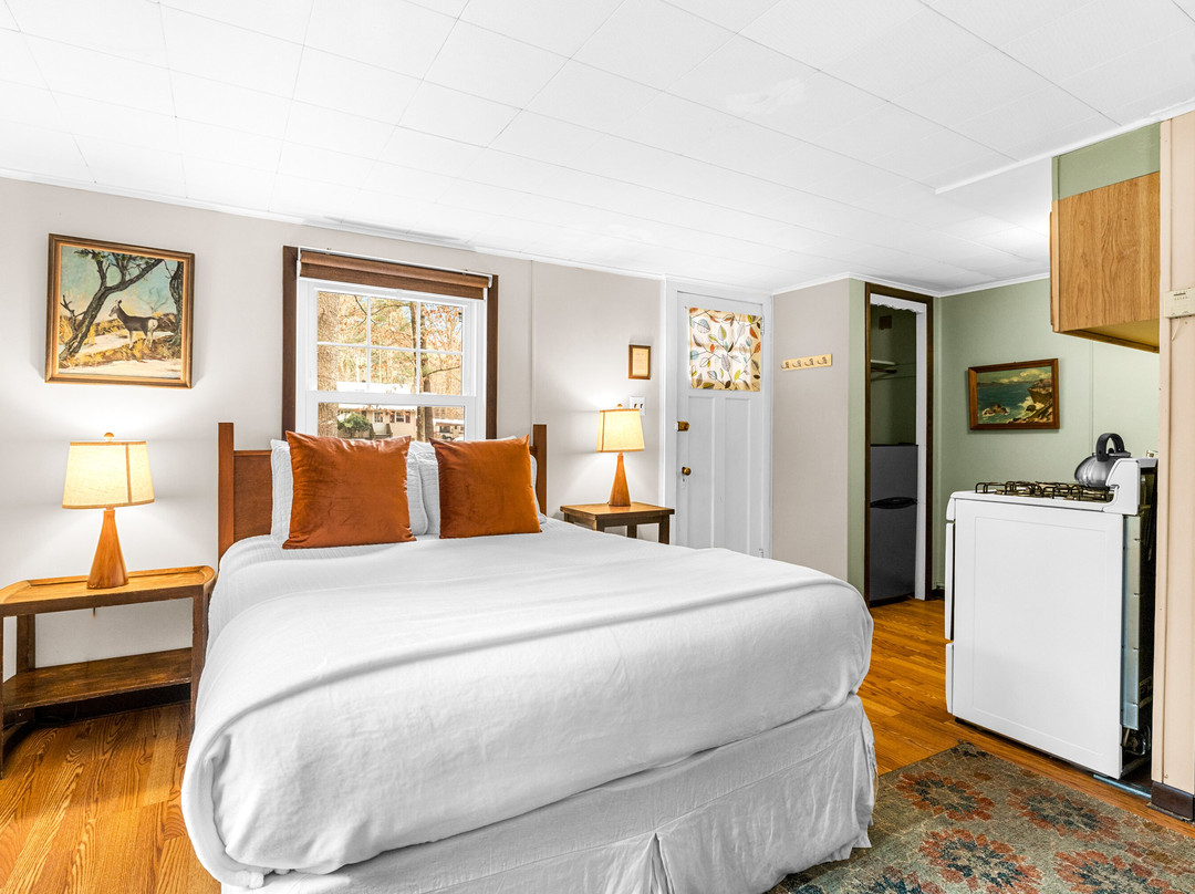 Phoenicia Lodge主图