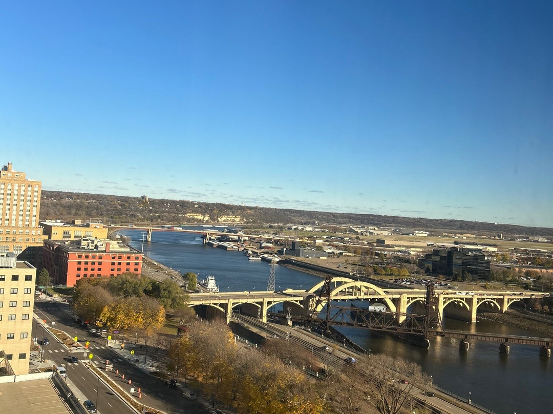 圣保罗河滨皇冠假日酒店主图