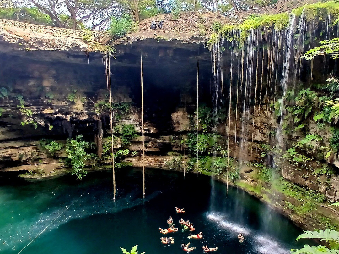 Cenote Saamal-巴利亚多利德必去景点
