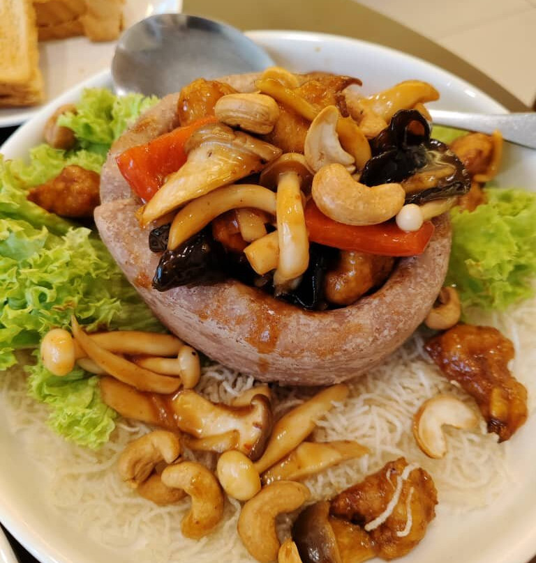 Hainan Village Signature Sandakan