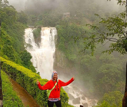 Kandy Hotels  Cars-康提必去景点