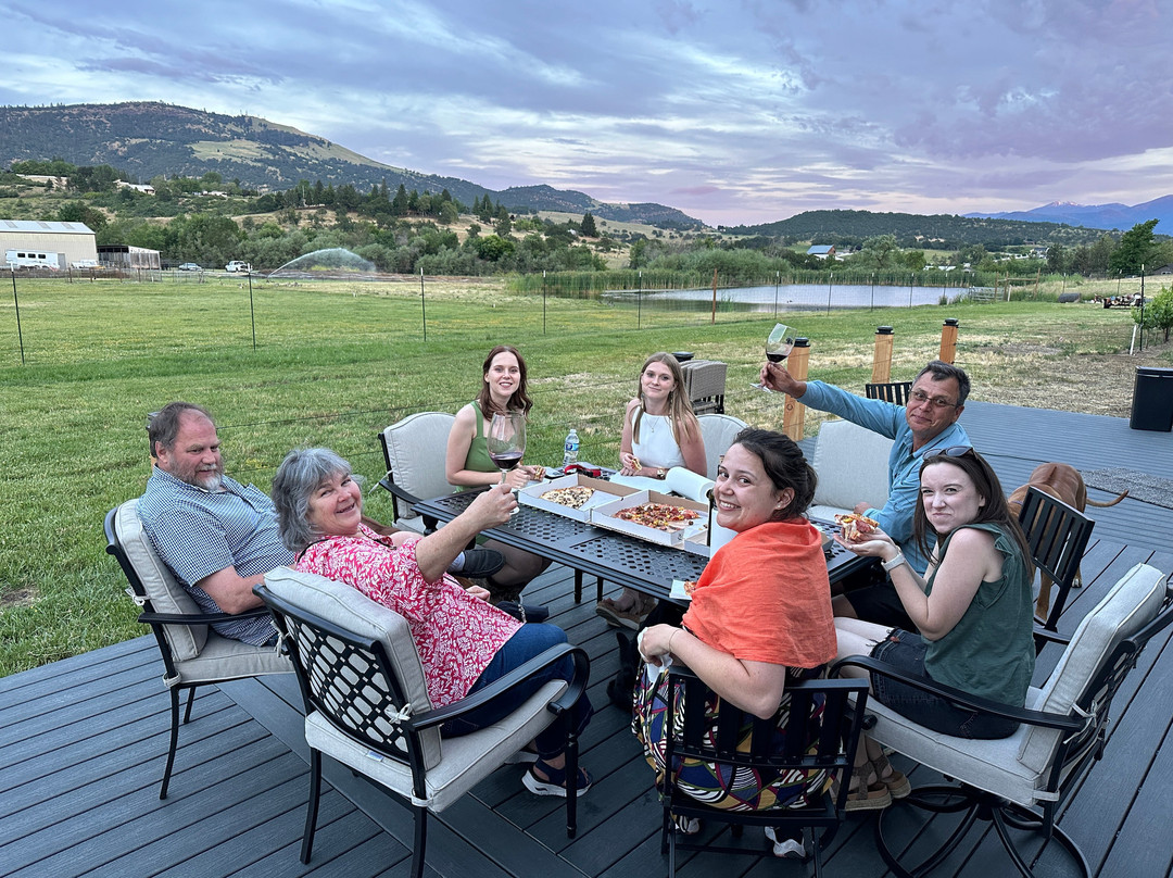 Eliana Wines-阿什兰必去景点