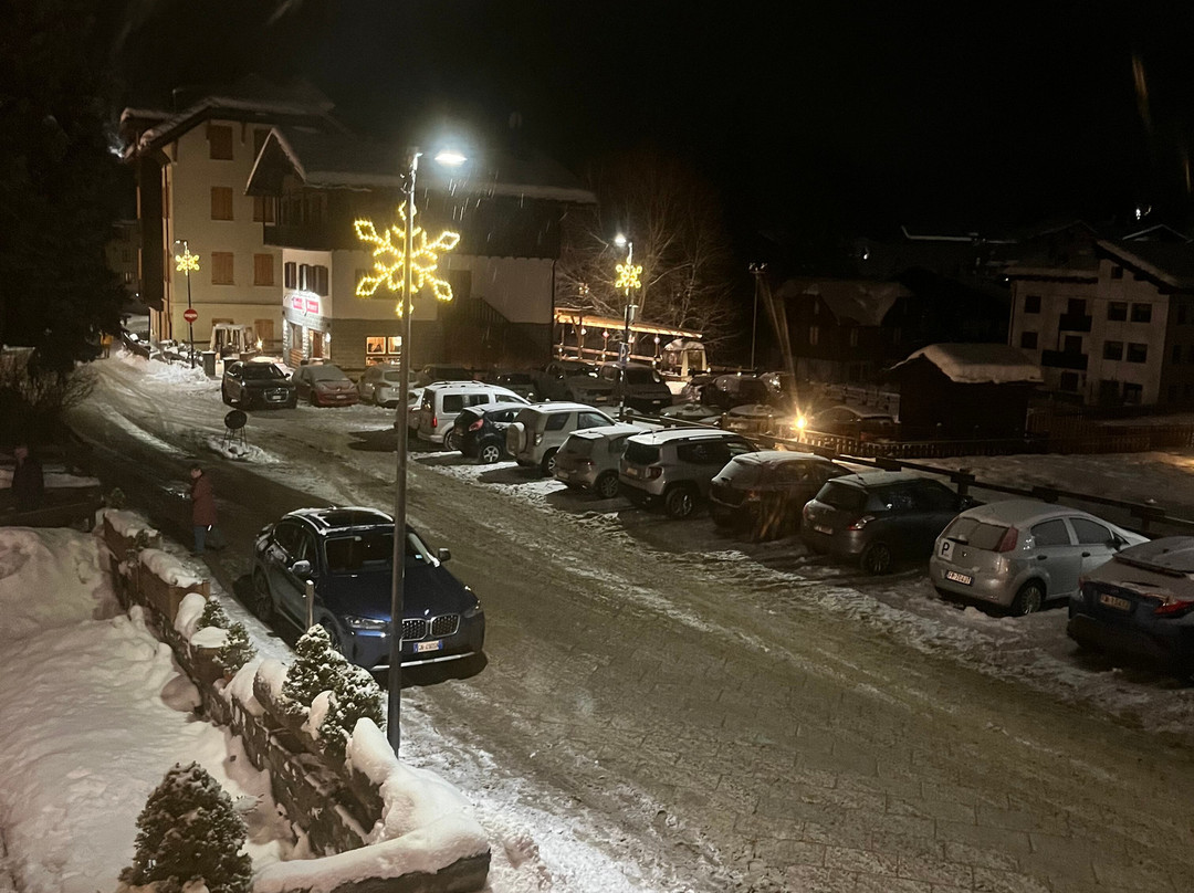 Breithorn Hotel主图