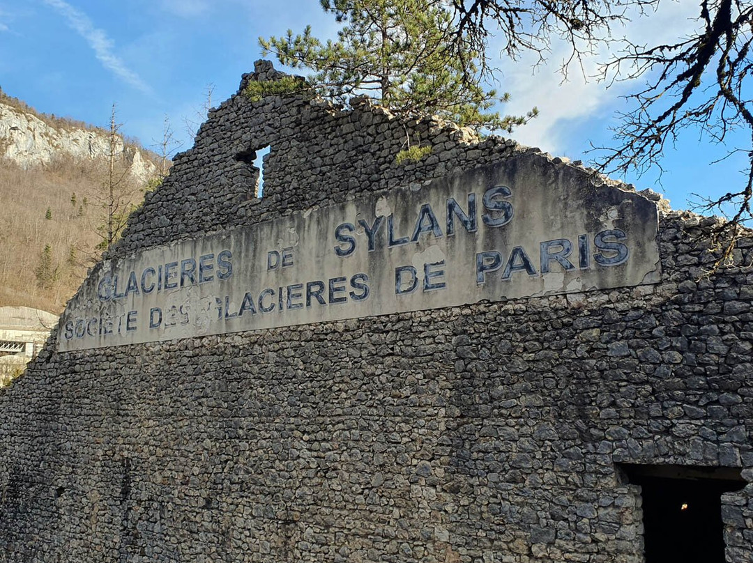 Les Glacieres de Sylans-Les Neyrolles必去景点