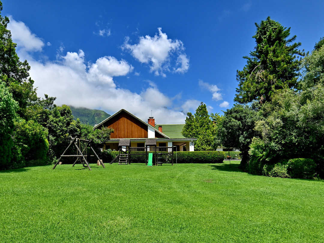 Champagne Castle Hotel主图