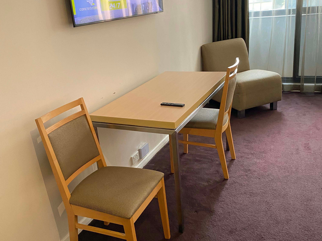 The Executive Inn主图