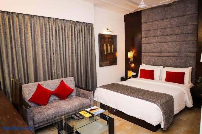Mayabi Palace Inn Hotel Bogura