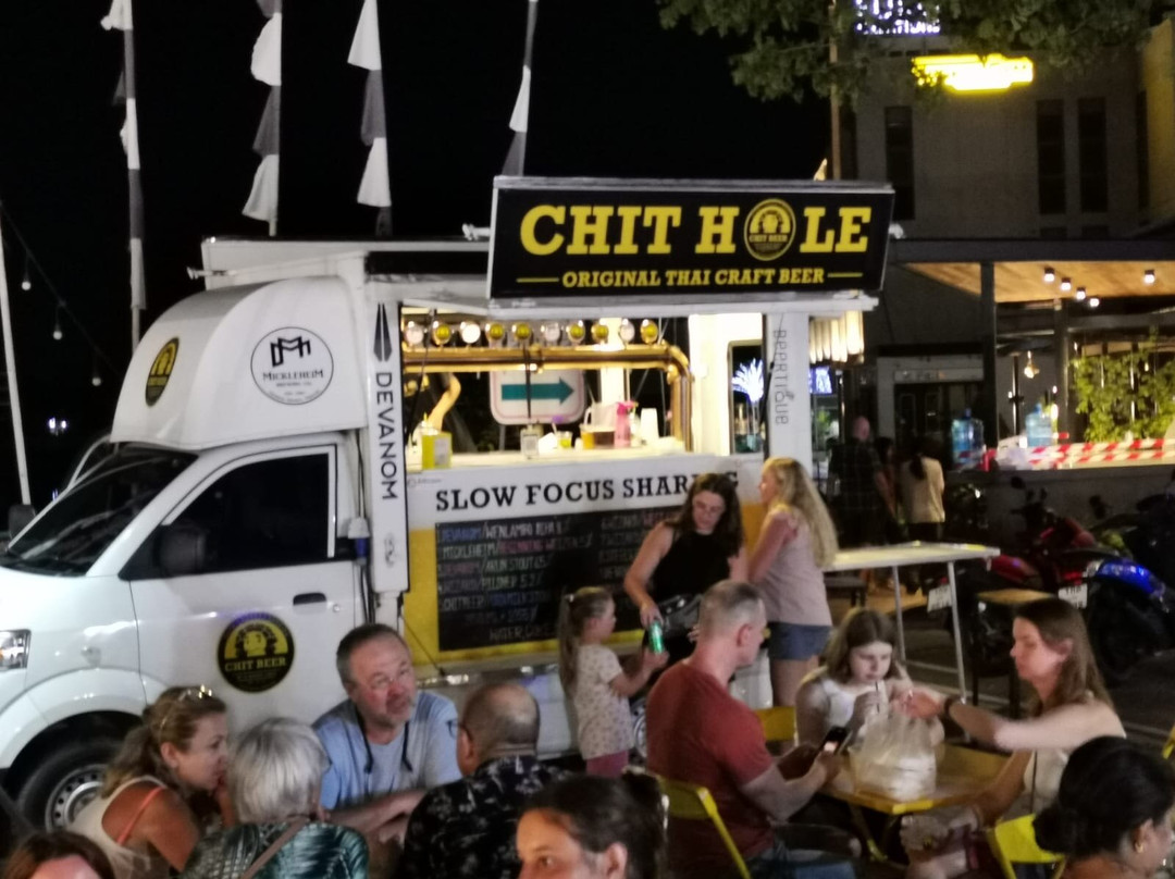 Boat Avenue Night Market-呈塔累必去景点