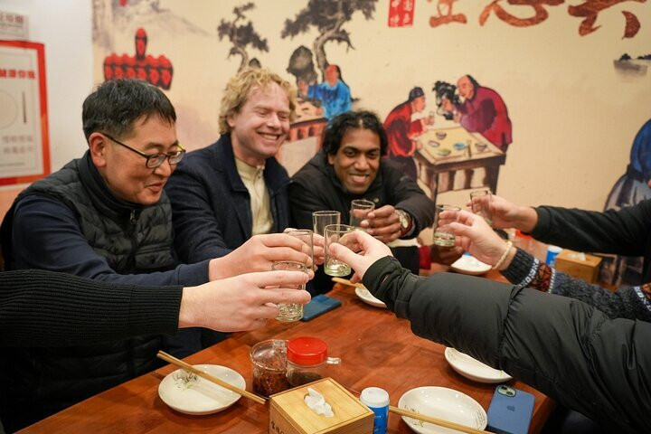 北京市旅游景点-北京胡同步行美食与啤酒之旅，探秘隐秘餐厅