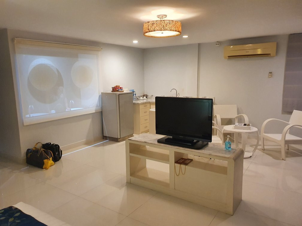 云19海滩度假酒店主图