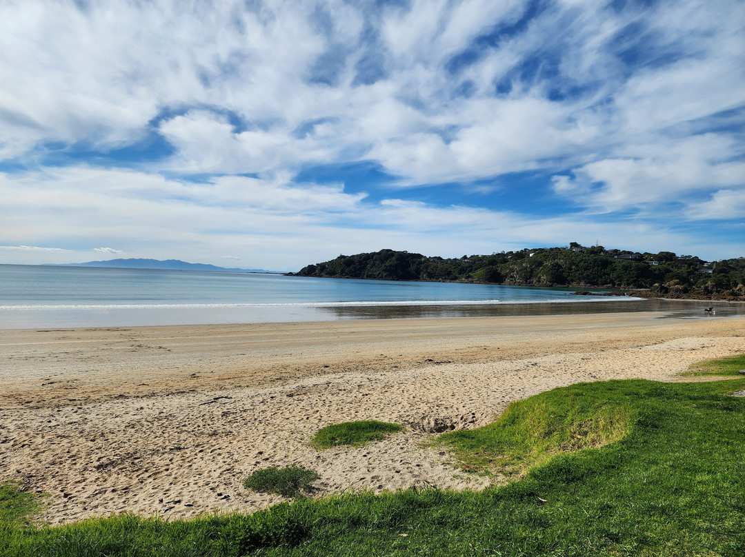 Onetangi Beach景点图片