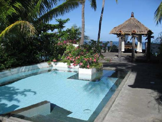 尼古拉罗维娜湾度假村主图