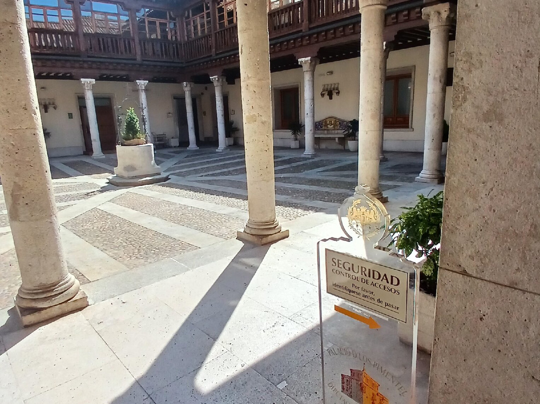 Palacio de Pimentel-瓦拉杜利德必去景点