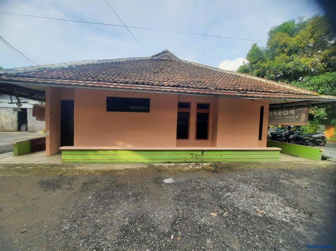 Spot On 93655 Home Stay Syariah Habibie