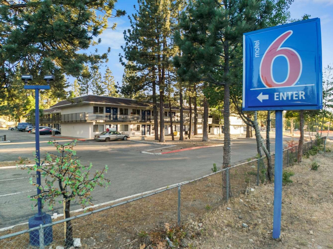 Motel 6 Big Bear