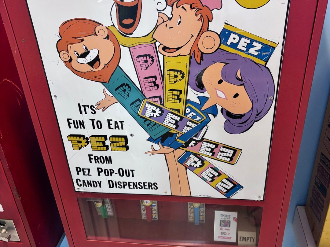 PEZ Visitor Center-Orange必去景点