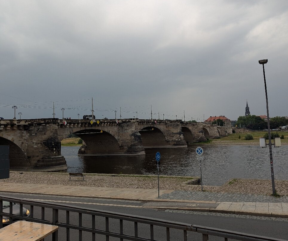 Augustus Bridge-德累斯顿必去景点