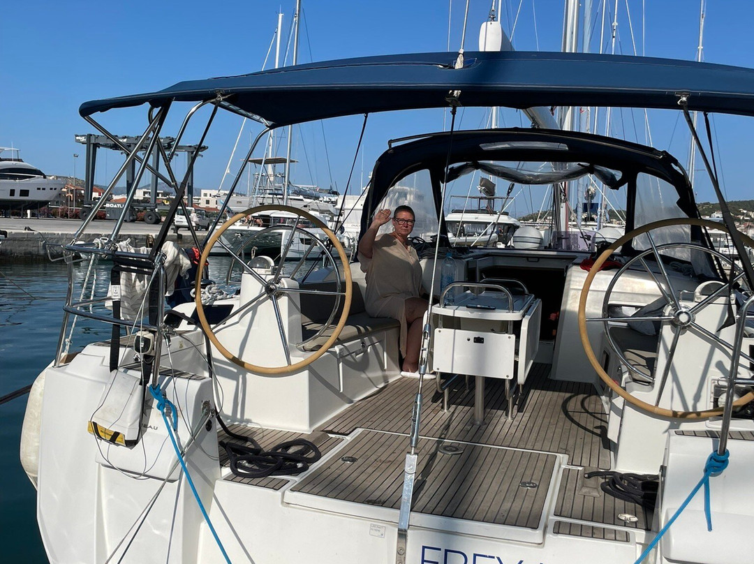 Navigare Yachting-Donji Seget必去景点