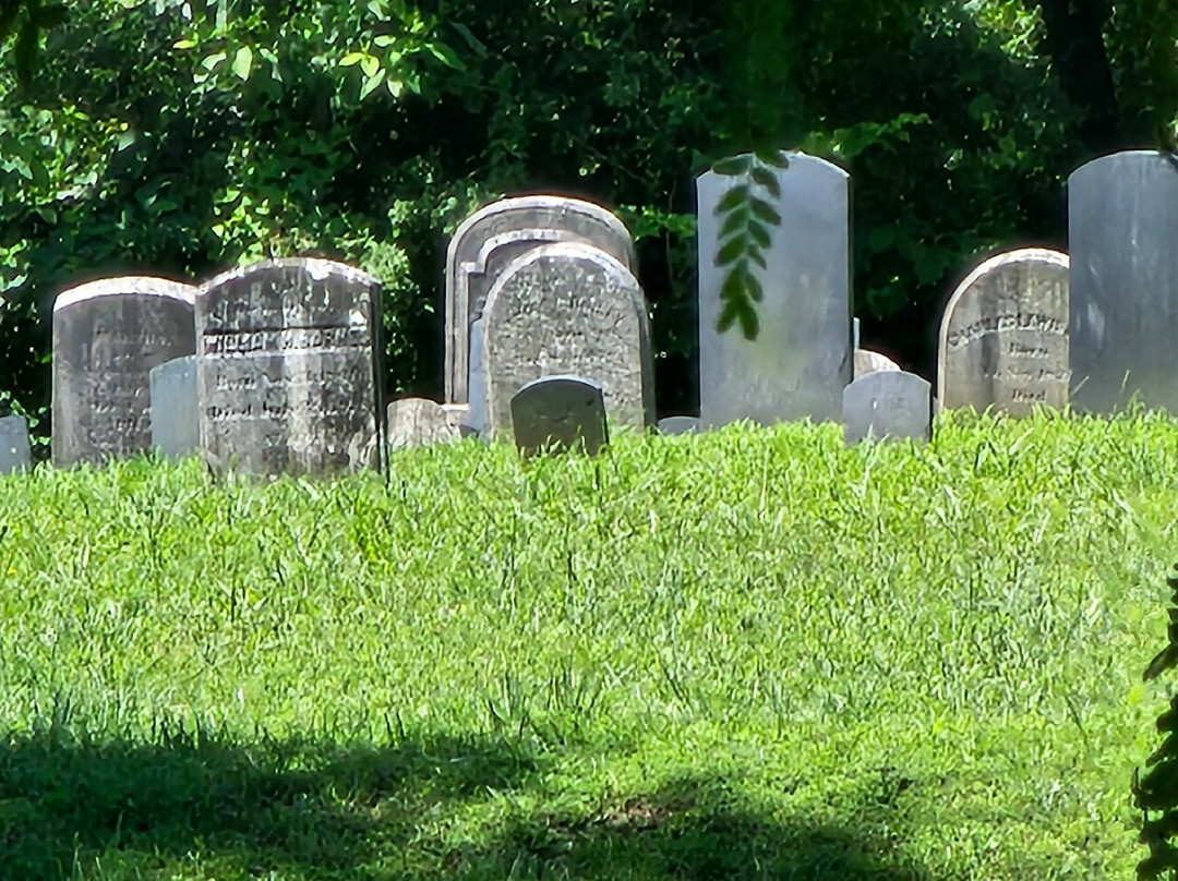 Barnes and Bailey Cemetery-Havre de Grace必去景点
