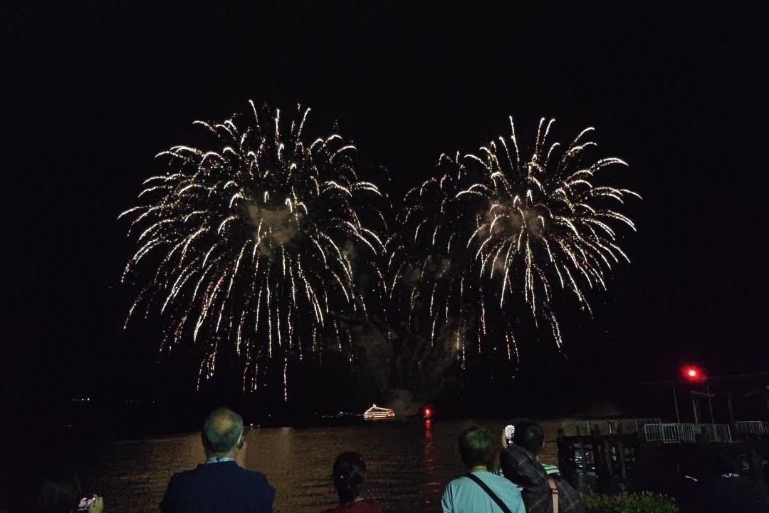 Lake Toya Long Run Fireworks Festival-洞爷湖町必去景点
