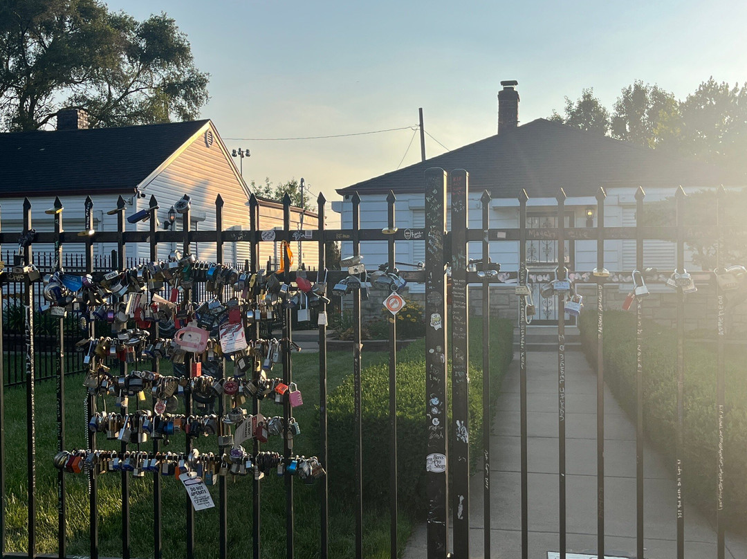 Michael Jackson Family Home-盖里必去景点