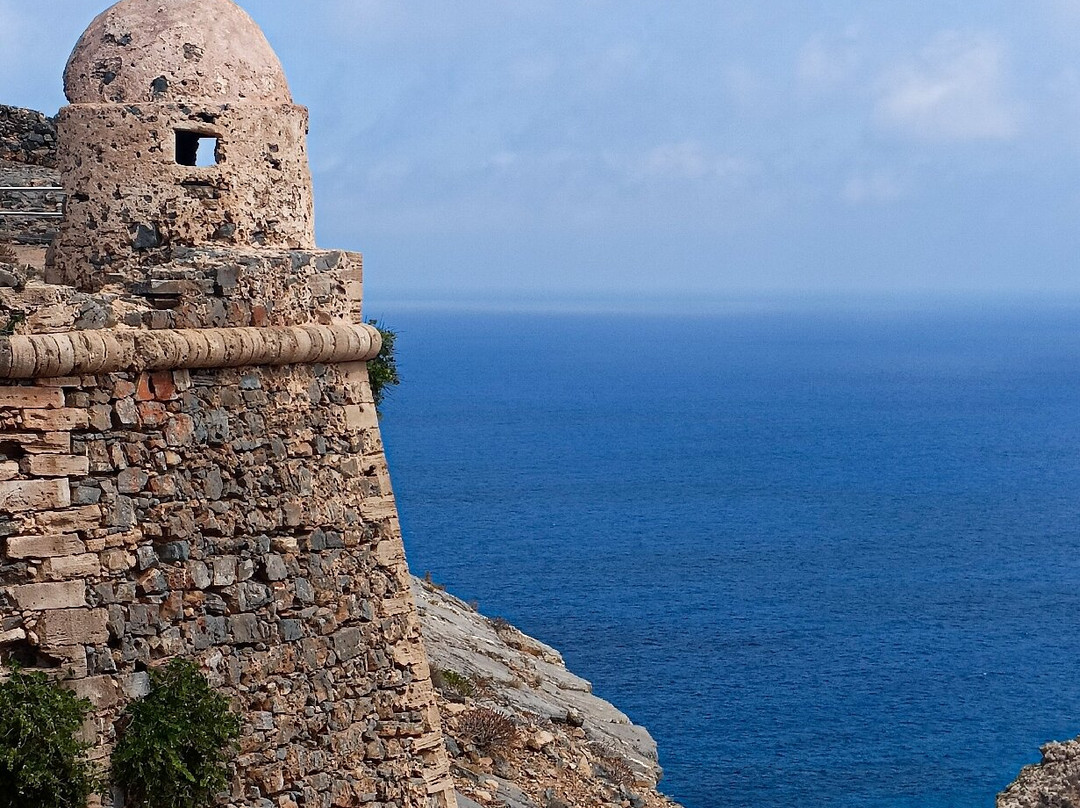 B-Crew Sailing-基萨莫斯必去景点