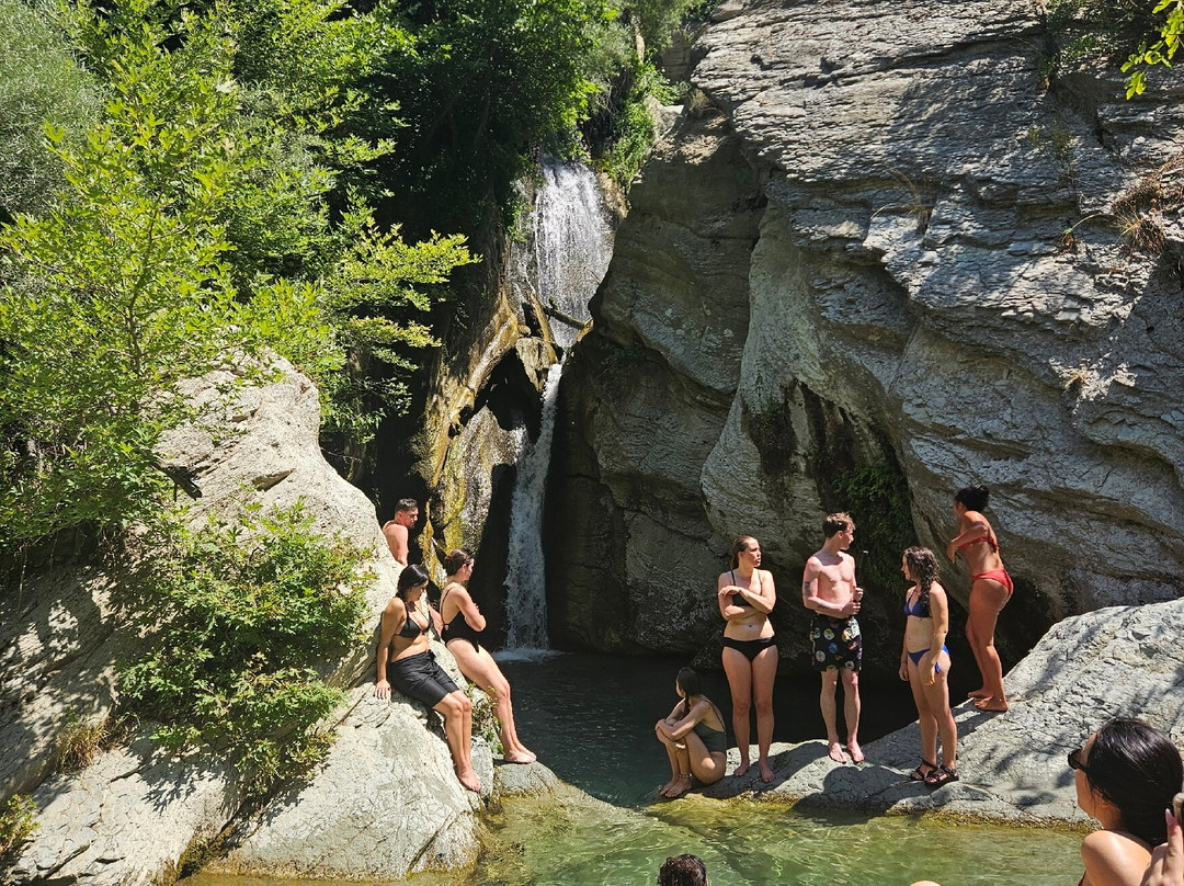 Bogove Waterfall-培拉特必去景点