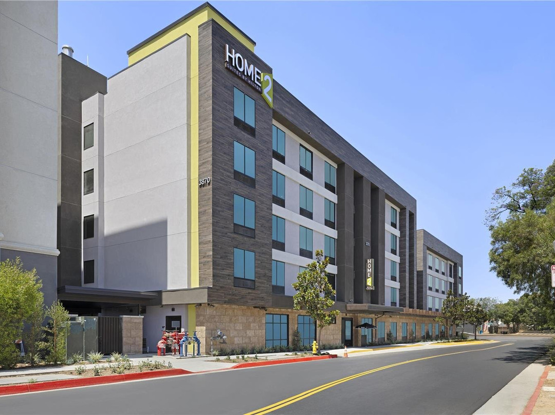 Home2 Suites by Hilton Riverside Downtown