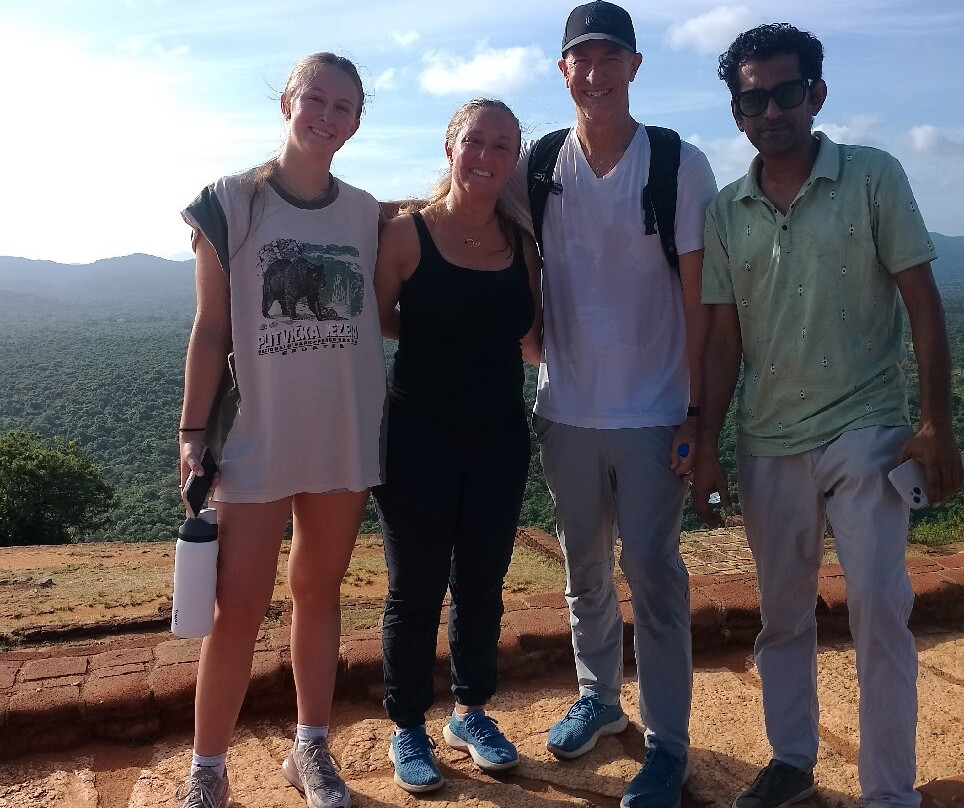 Raj Lanka Tours Nouraj-Katugastota必去景点