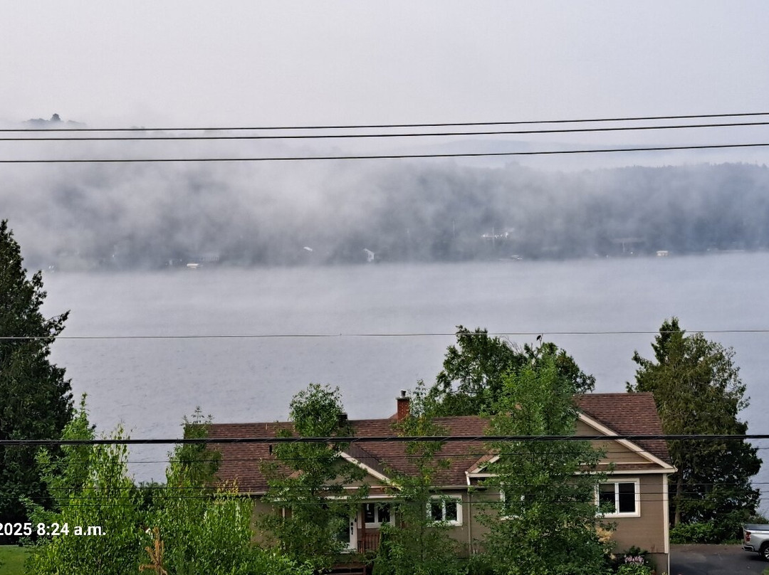 La Maison Bleue du Lac Wallace主图
